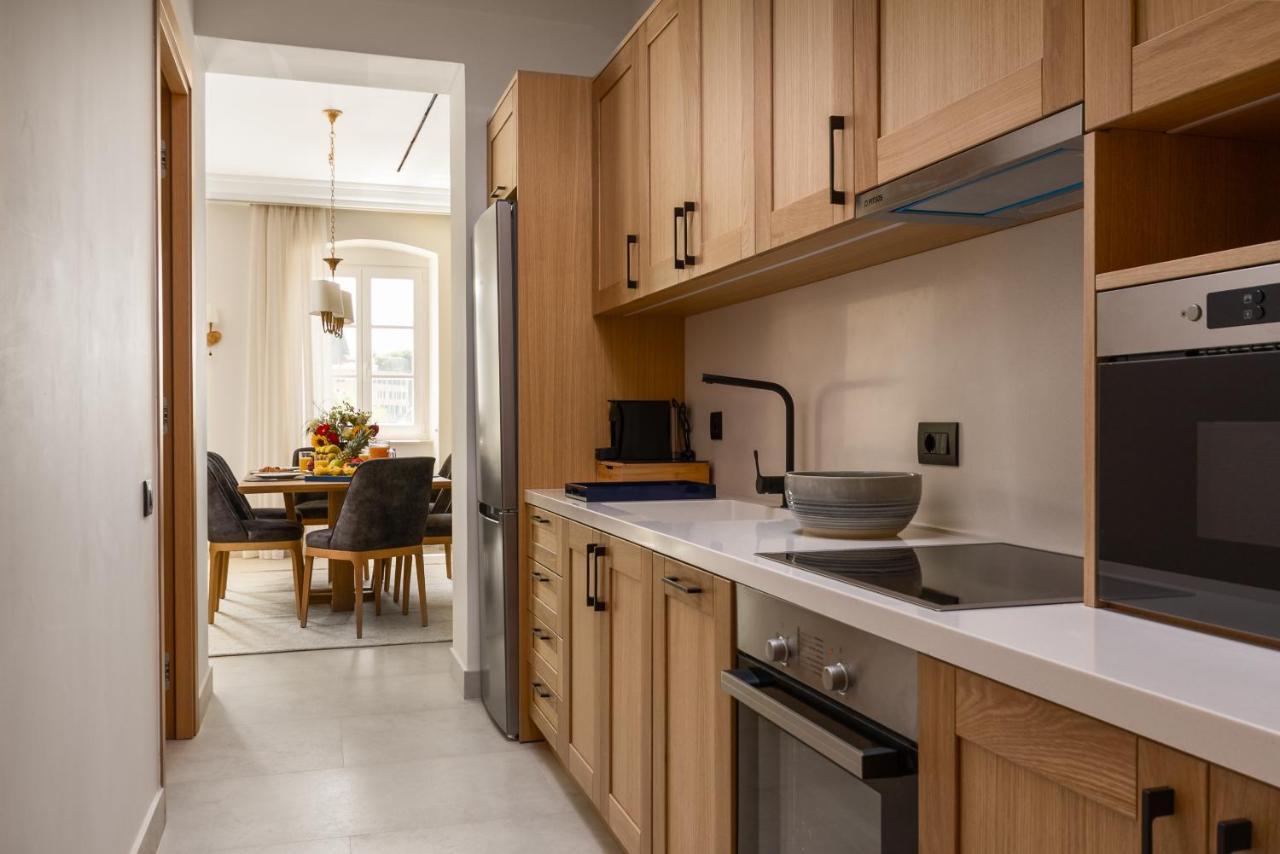 New York Luxury Suites コルフ島 エクステリア 写真