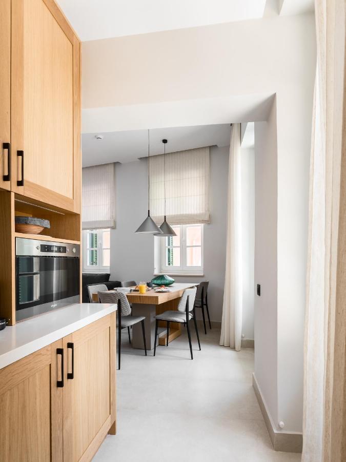 New York Luxury Suites コルフ島 エクステリア 写真