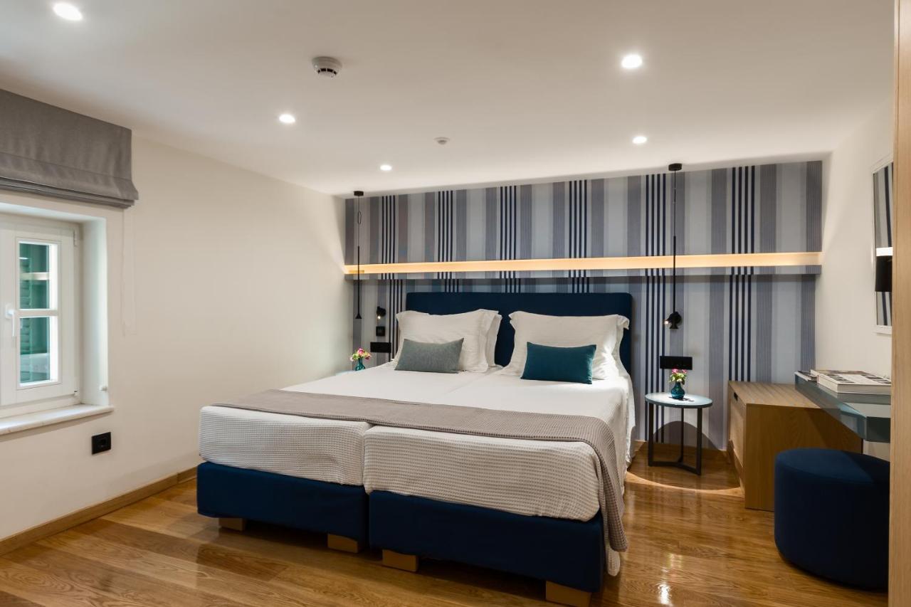 New York Luxury Suites コルフ島 エクステリア 写真