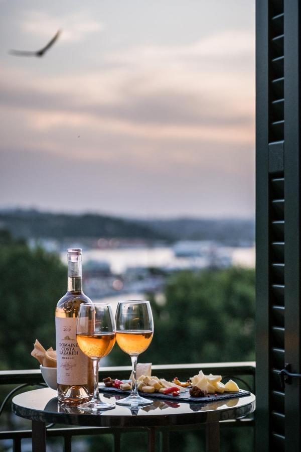 New York Luxury Suites コルフ島 エクステリア 写真